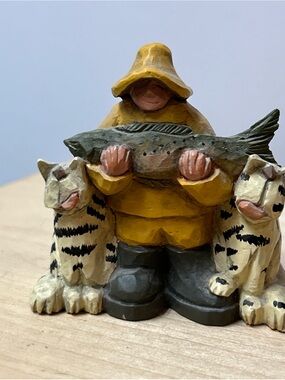 Coynes & Company Fisherman With Cats Williraye Studio Playtime Pals 1999 WW2744